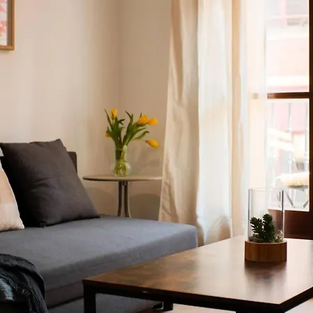Somontano 1 4 Pax Balcon Apartment *