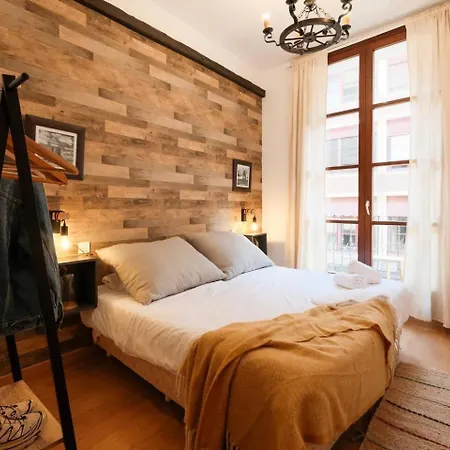 Somontano 1 4 Pax Balcon Apartment
