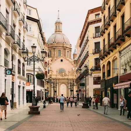 Somontano 1 4 Pax Balcon Daire *