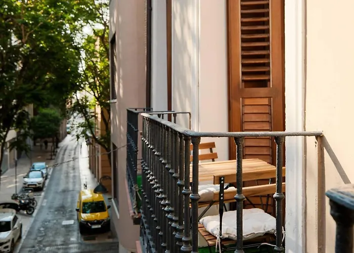 Somontano | 1 | 4 Pax | Balcon Апартаменты Сарагоса